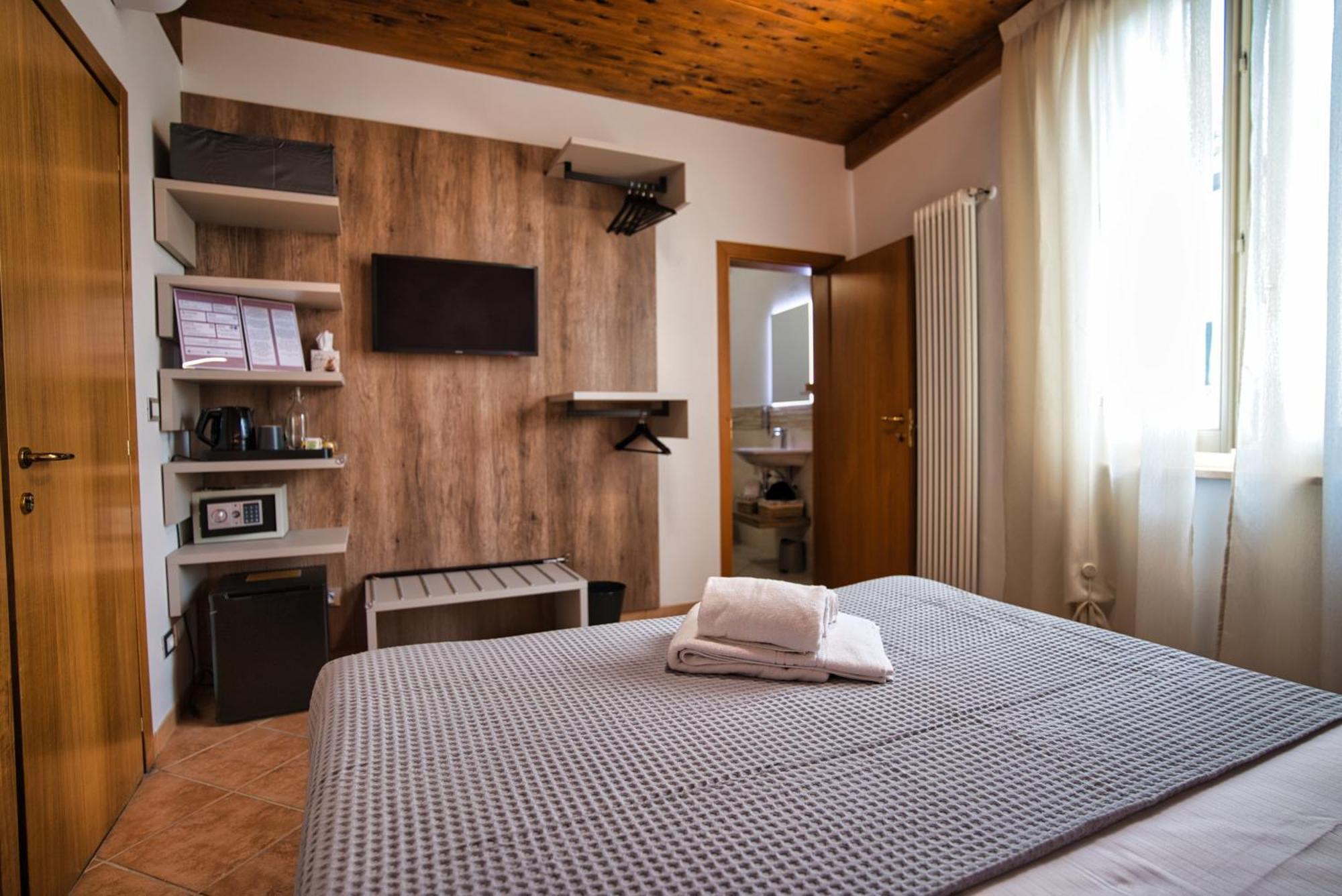 Casa Lagomaggio Rimini Buitenkant foto